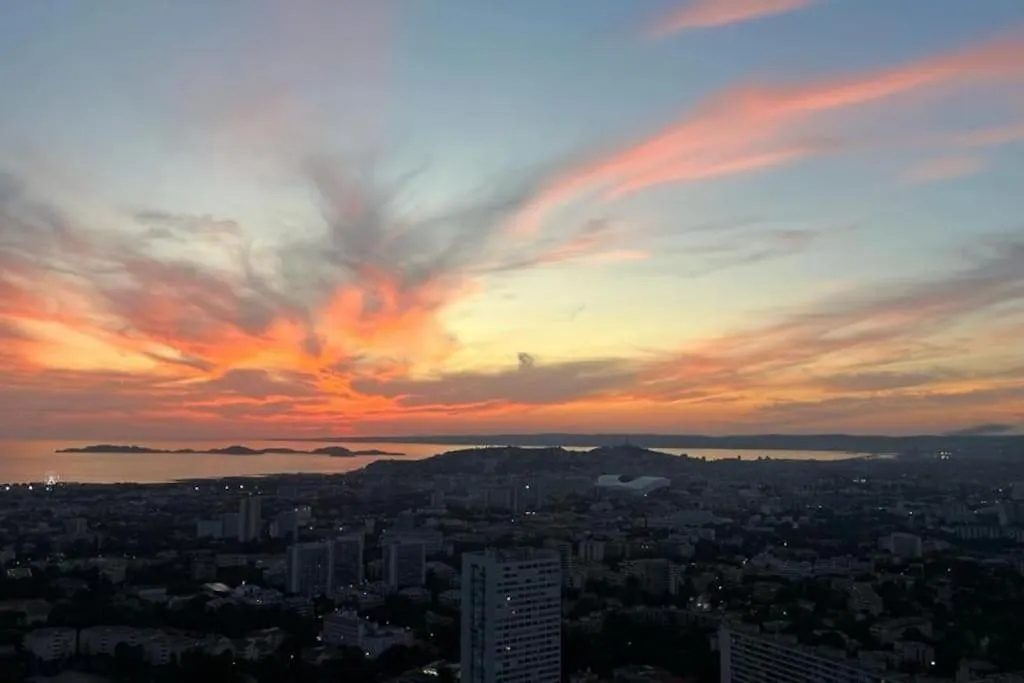 Apartment Superbe Appartement 2 Chambres Avec Vue Sur La Mer Et La Montagne Marseille France
